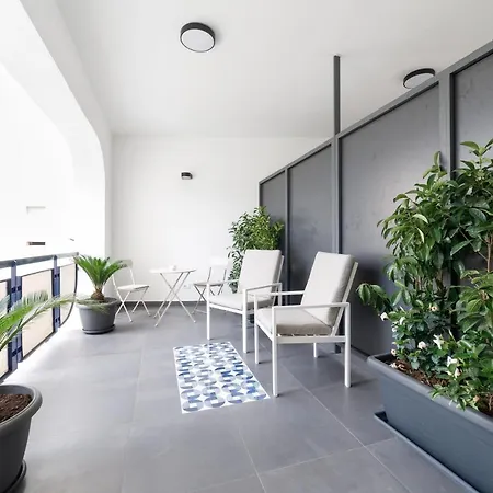 Akyra Nocleg ze śniadaniem