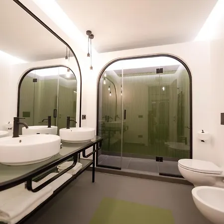 Akyra Bed & Breakfast 4*